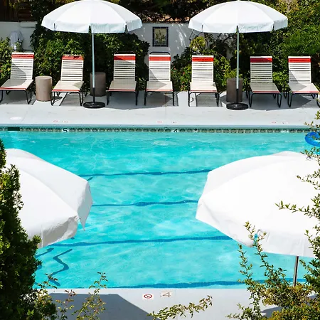 Hotel El Rey Court