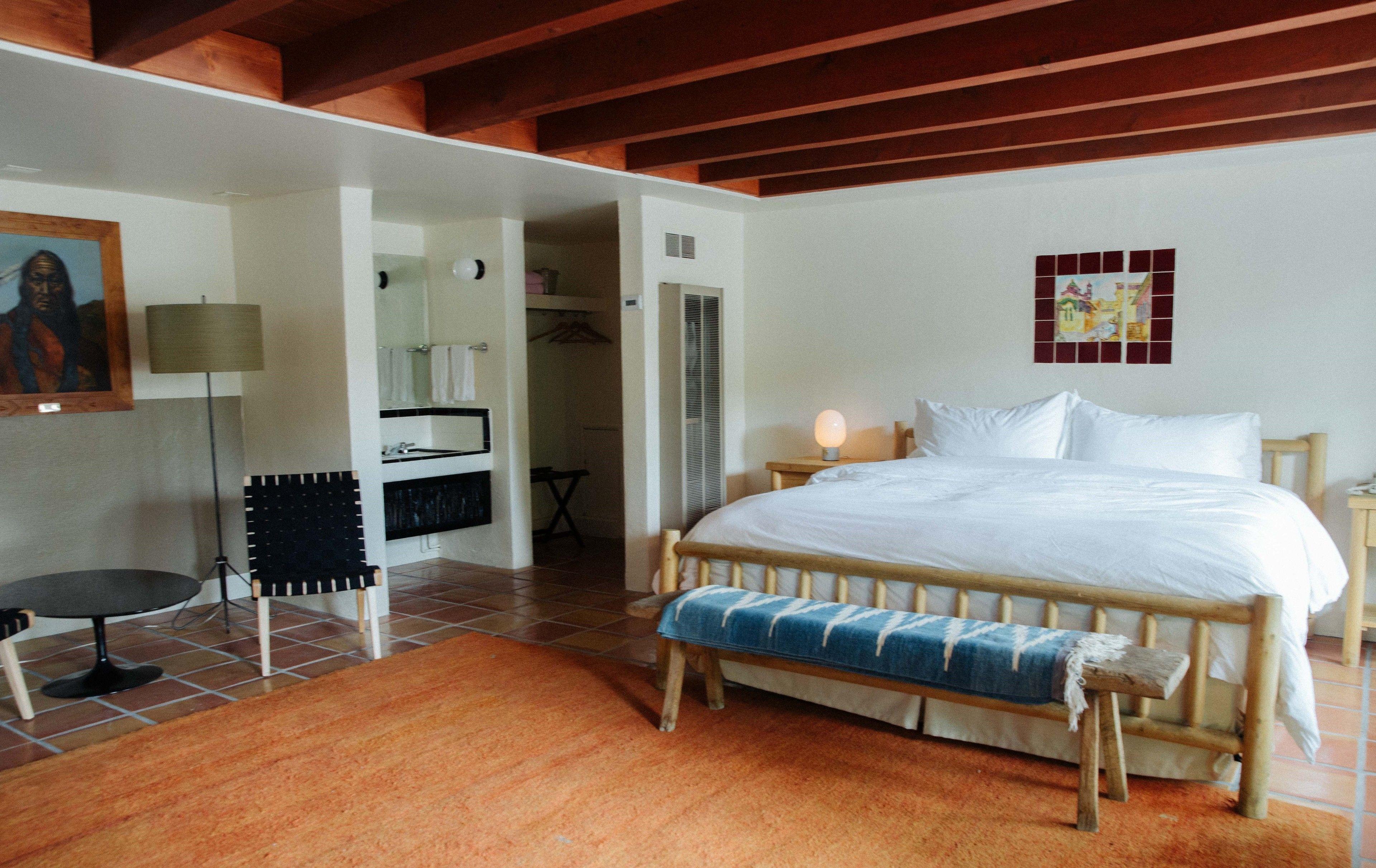 Hotel El Rey Court 3*